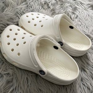 White Crocs Women’s size 7